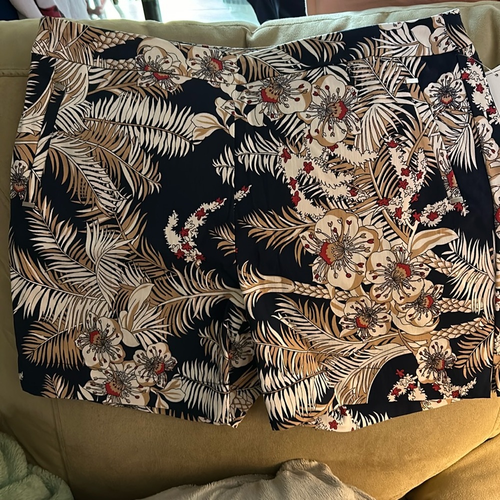 Shorts in Palm print